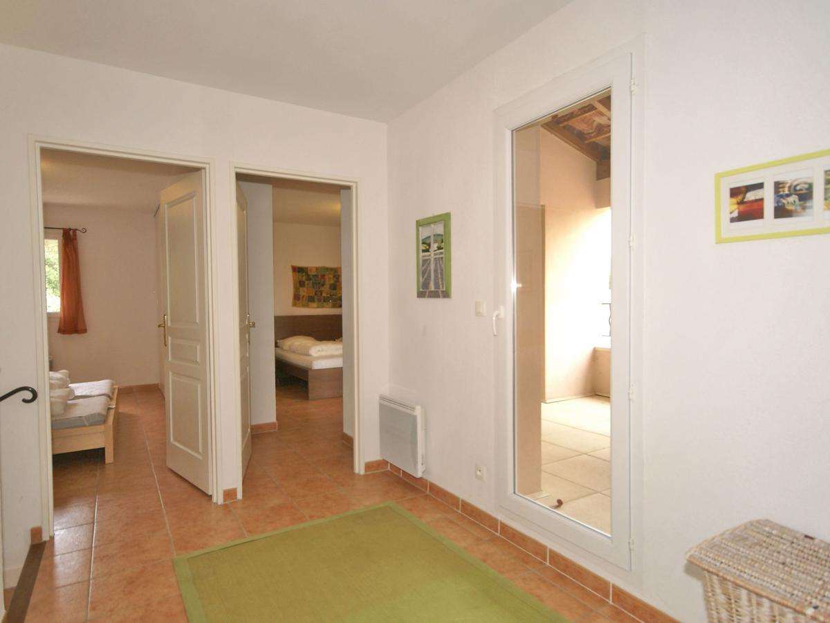 Beautiful Villa In Saumane De Vaucluse With Garden Екстер'єр фото